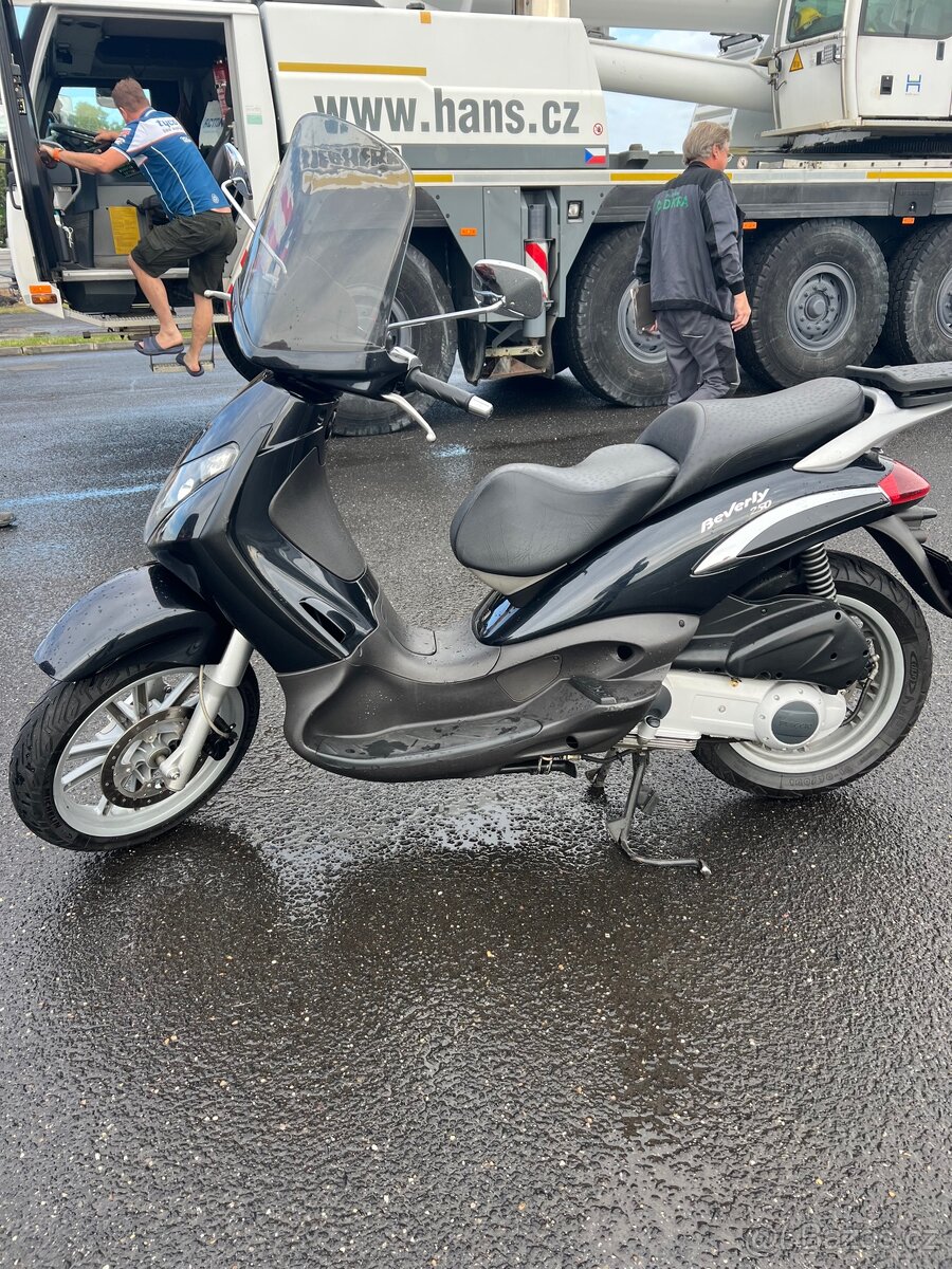 Piaggio Beverly 250
