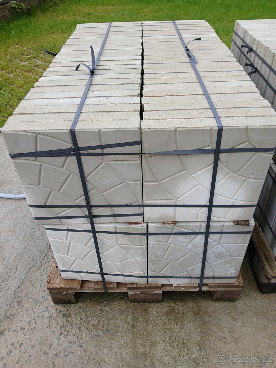 Betonová dlažba 35x35x5