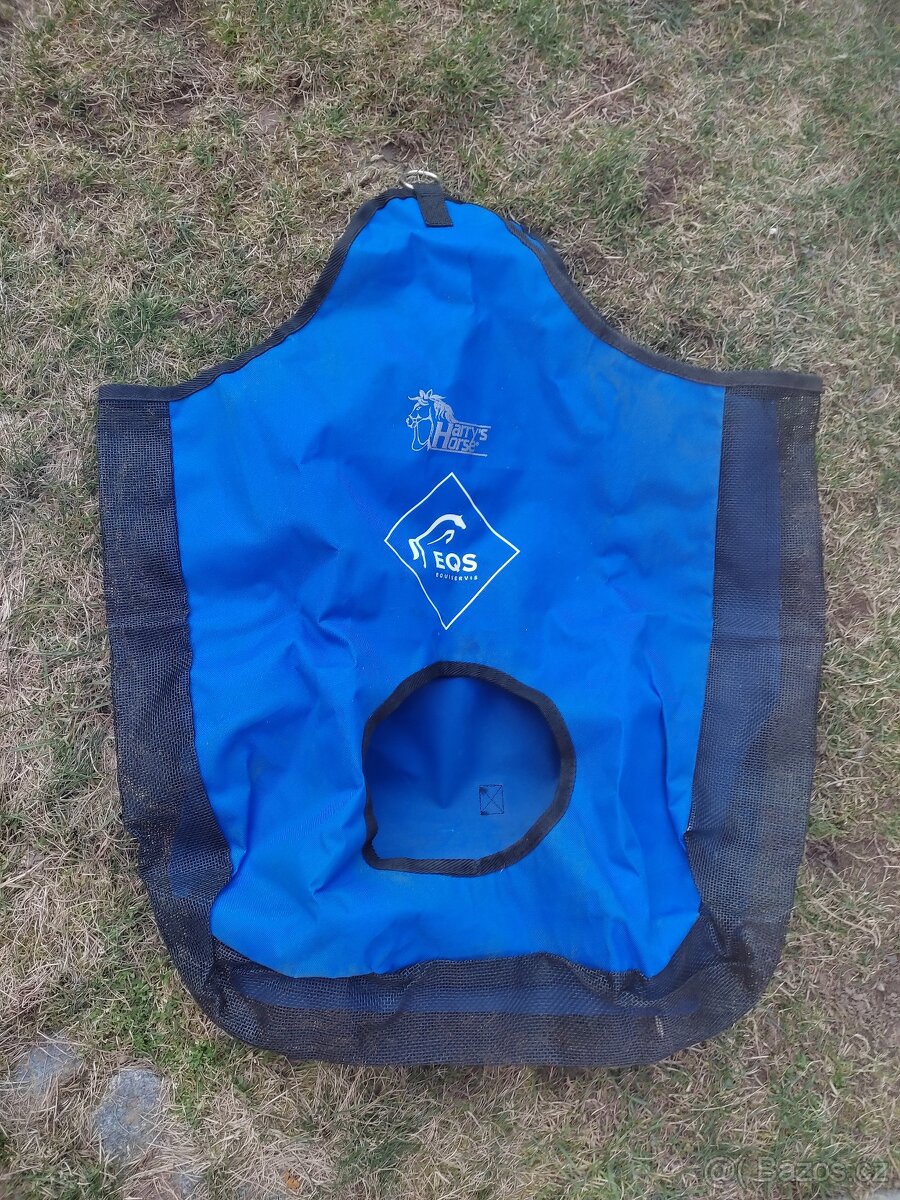 Tašky na seno, sítě na seno