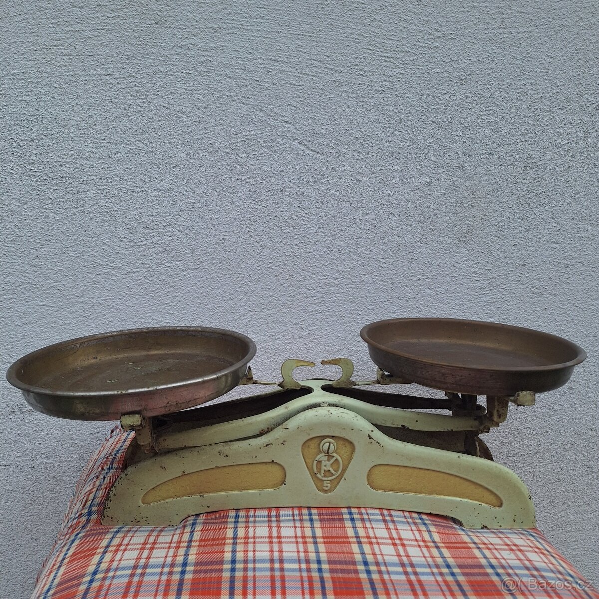 Staré kuchyňské váhy