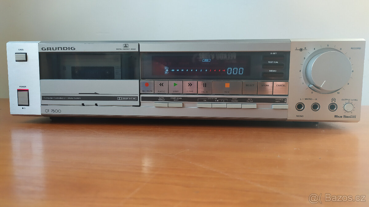 Grundig ( 3 hlavy , 3 motory) vzácný magnetofon