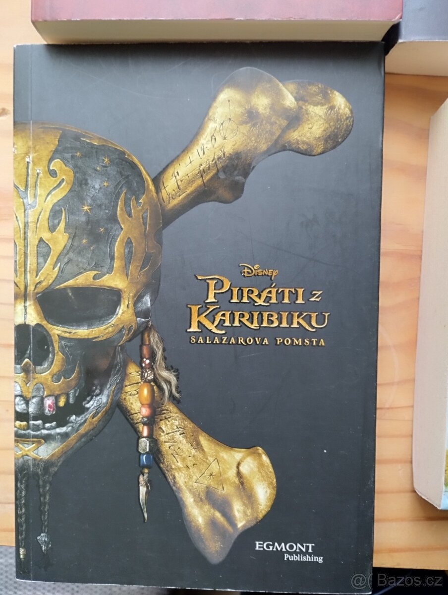 Knihy různých žánrů pro mládež