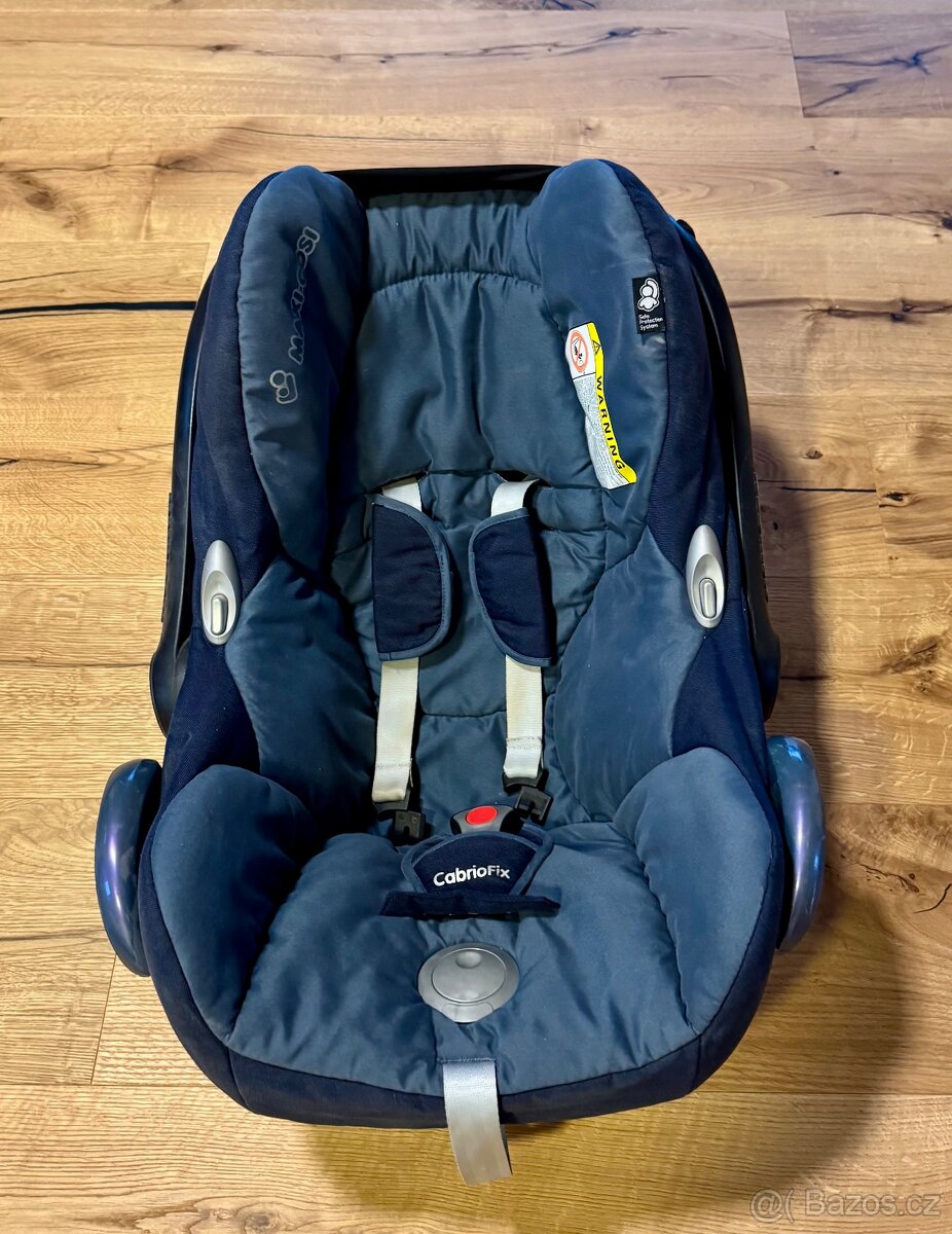 Dětská autosedačka Chicco 0-13kg se základnou