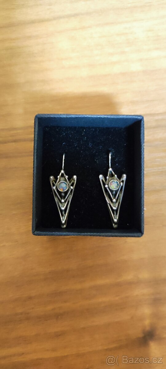 Autorské náušnice s opálem