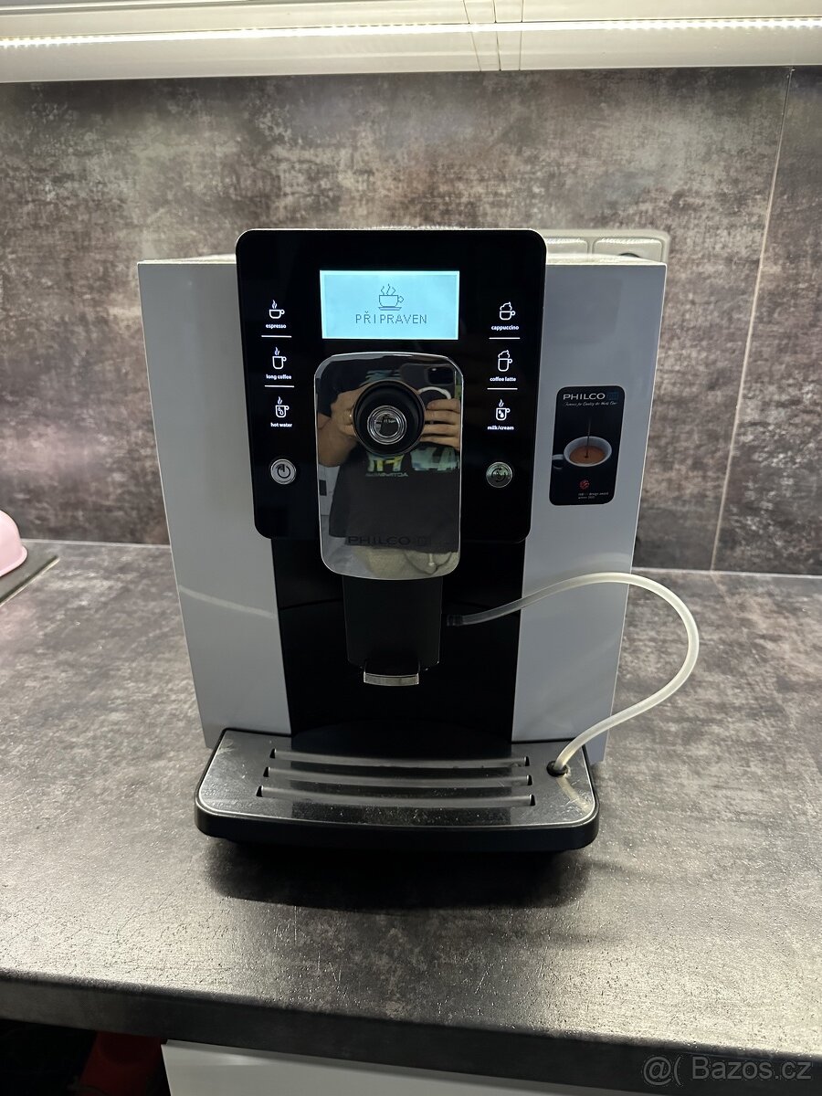 Philco automatický kávovar na zrnkovou kávu pronájem