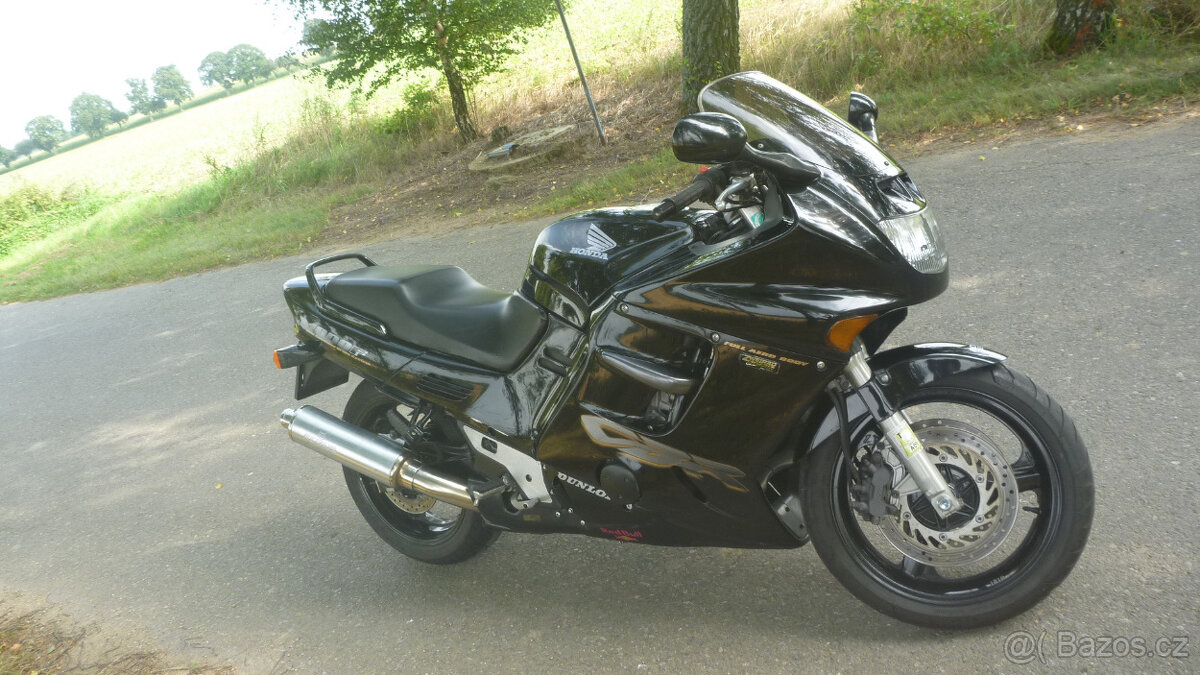 Honda CBR 1000 F