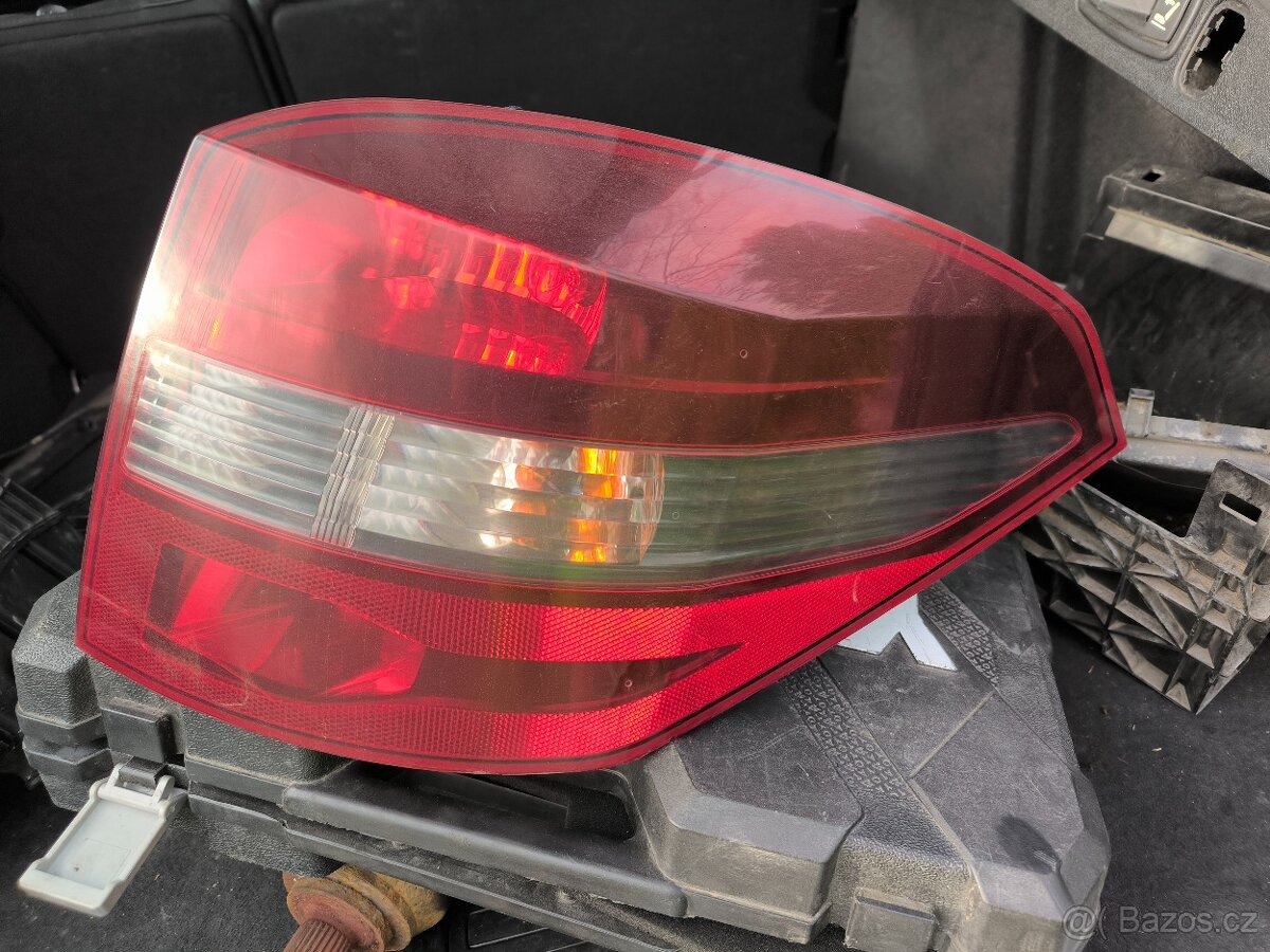 Renault Laguna,zadní pravé světlo