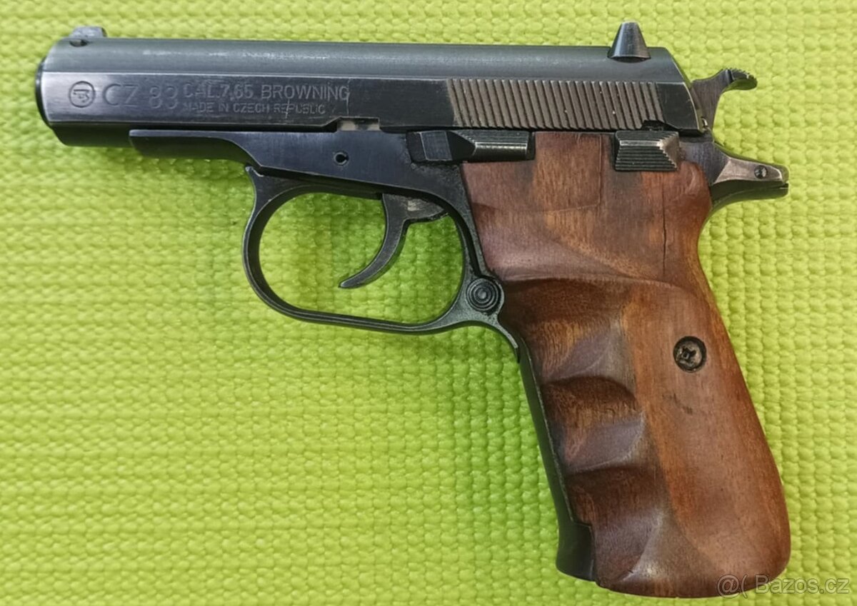 Pistole ČZ 83