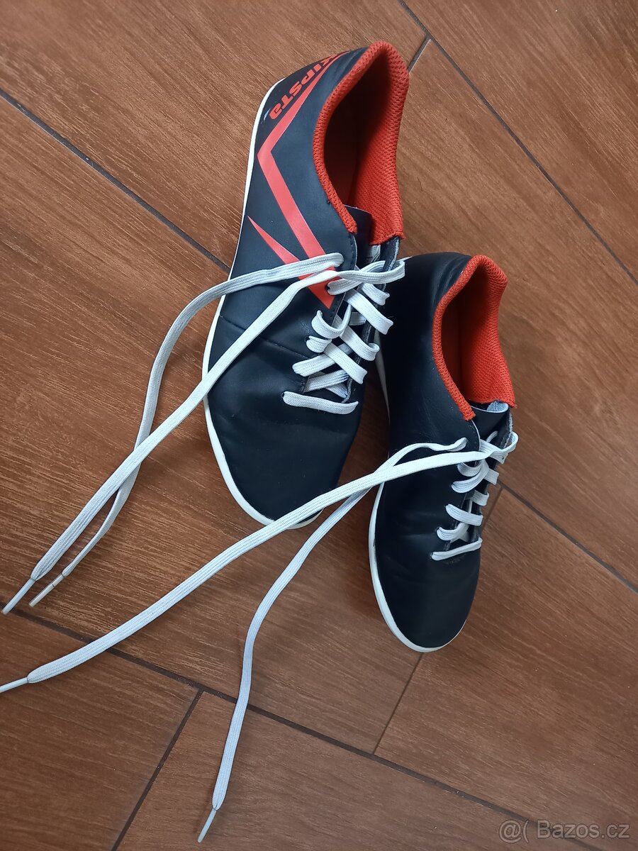 Kopačky Kipsta, vel. 36