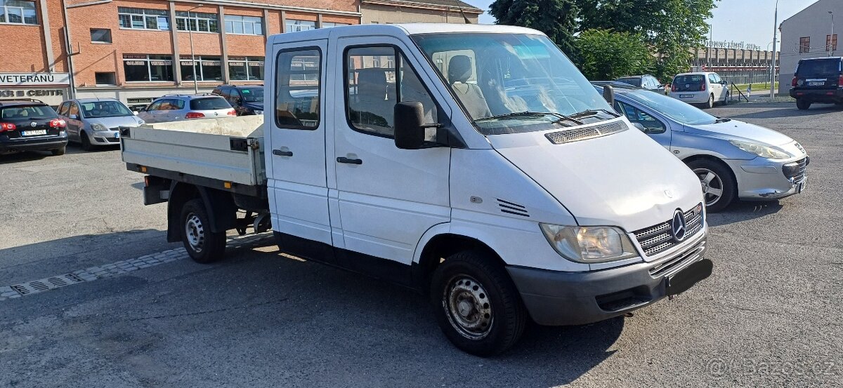 MERCEDES SPRINTER 311CDI VALNIK 7 MÍST