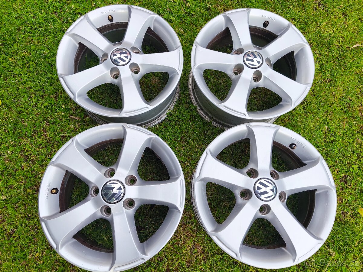 Alu kola originál VW r15 5x112 Golf Touran Caddy