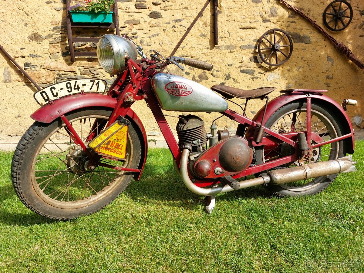 Jawa 250 Special s noznim razenim