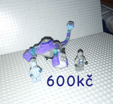 Prodám několik LEGO Nexo Knights setů a minifigurek.