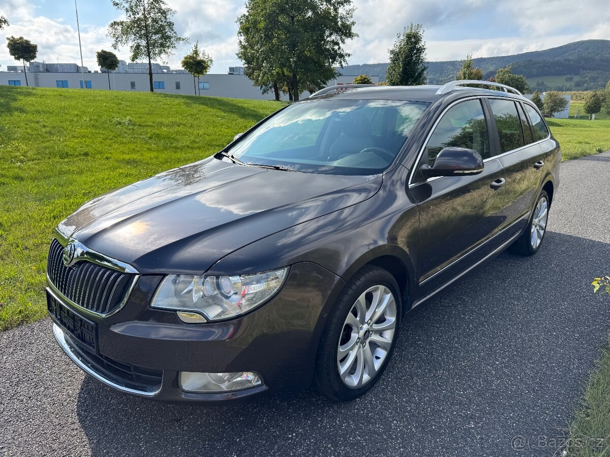 ŠKODA SUPERB II 2.0 TDI COMBI / ZÁRUKA / PODZIMNÍ SLEVA