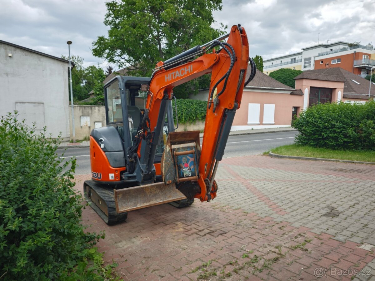 Pásový minibagr Hitachi ZX33U- 5A