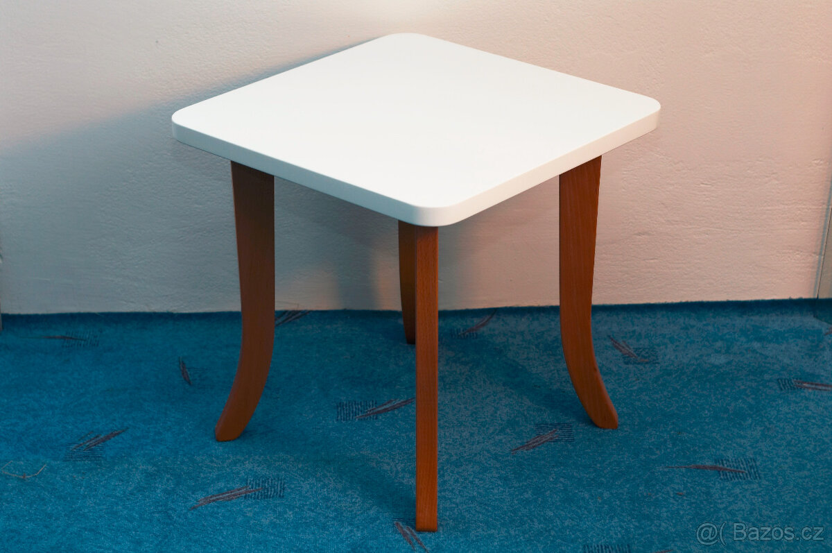 Dětský designový stolek Somebunny