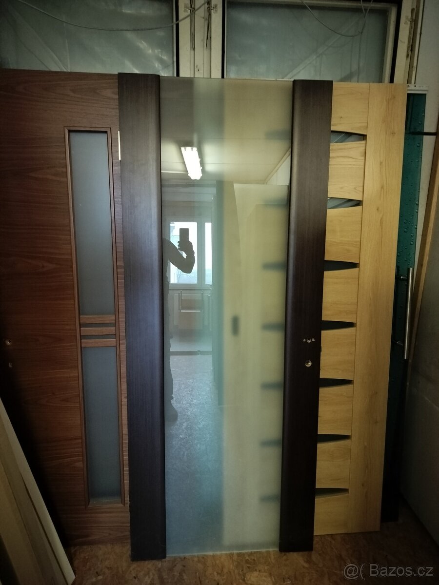 Dveře Lixner Ořech s matným sklem 80 cm