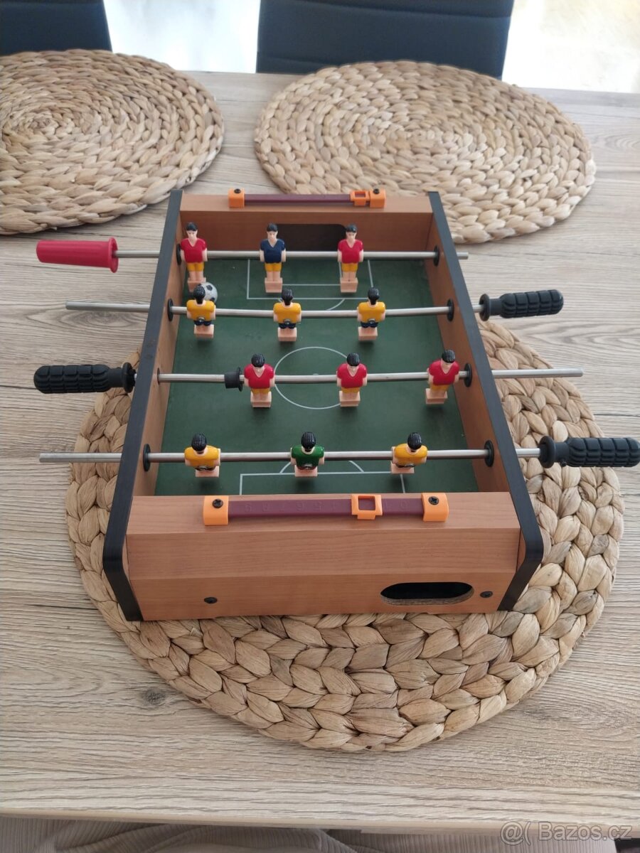 Stolní fotbálek