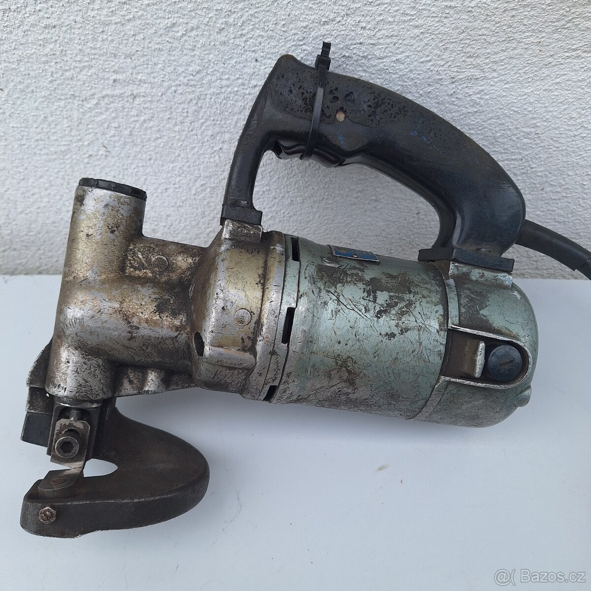 Elektrické nůžky na plech