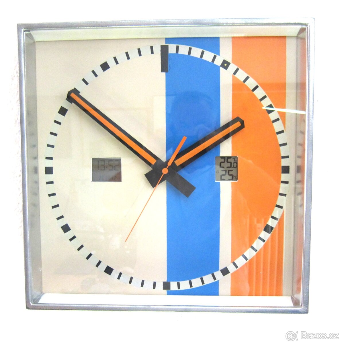 Hujer - nástěnné hodiny od GarageBajer