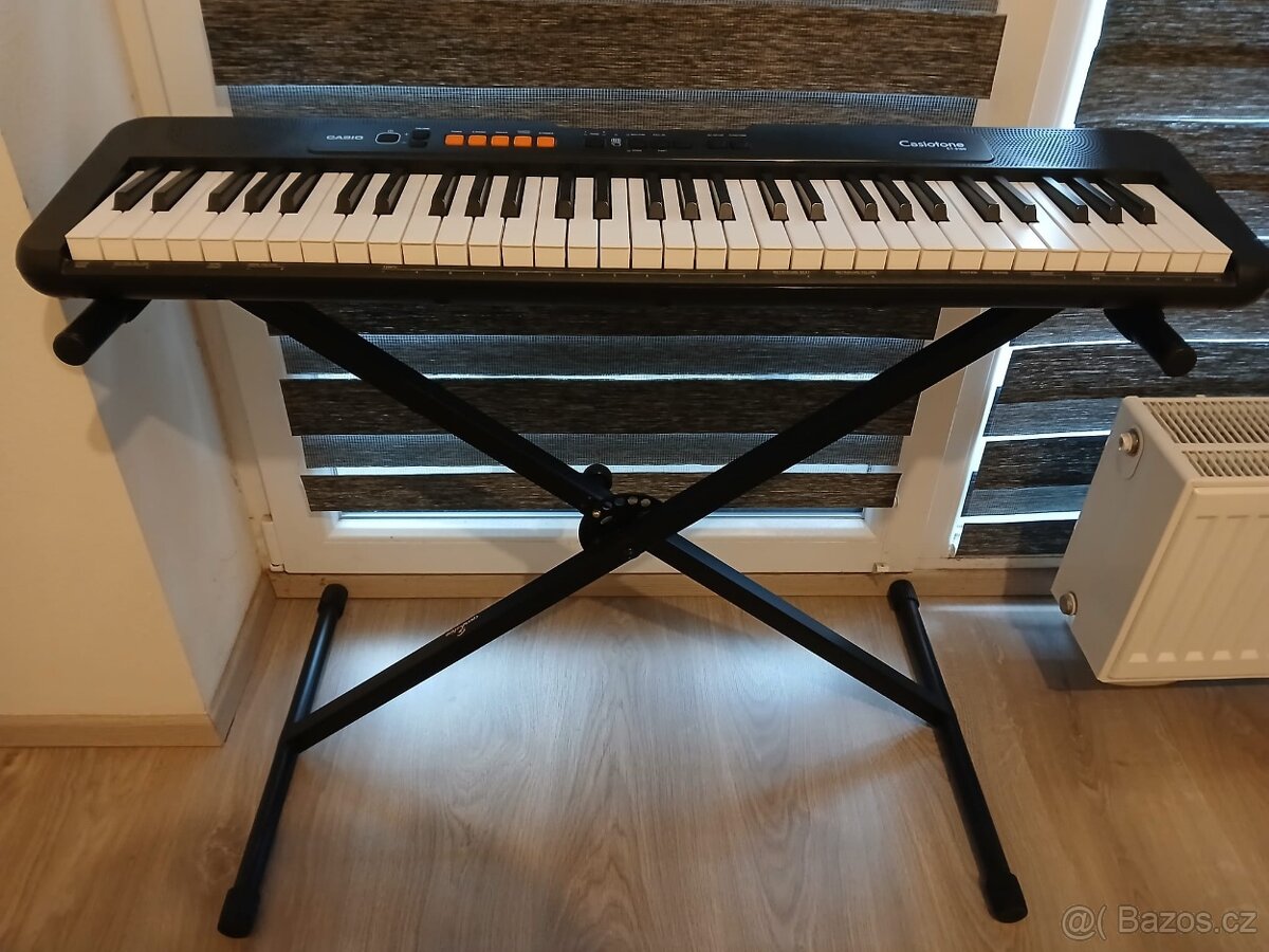 Casio klávesy + stojan, adaptér