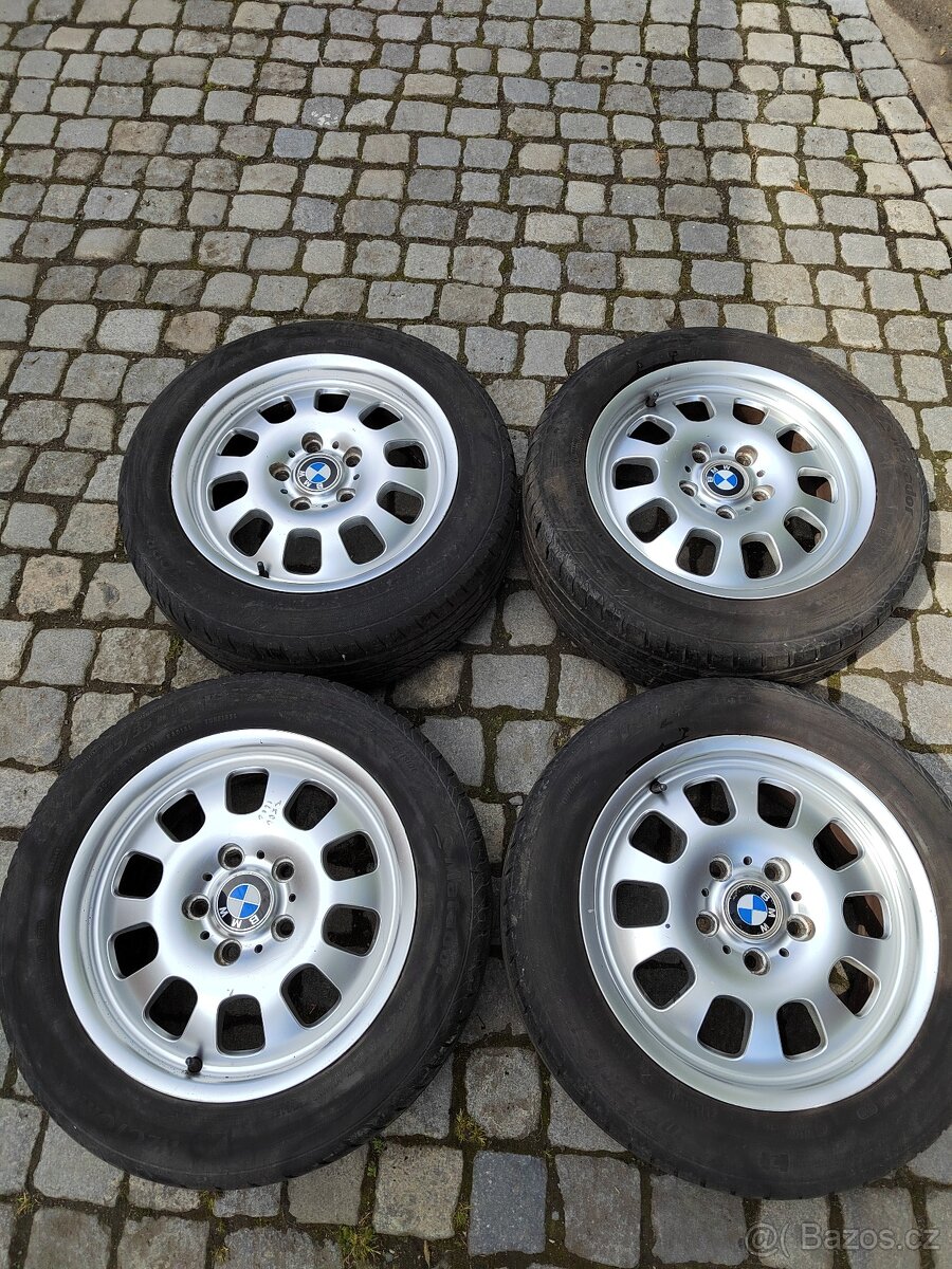 Prodám orig alu 16 BMW 5x120 ET 47 letní 205/55/16 Matador