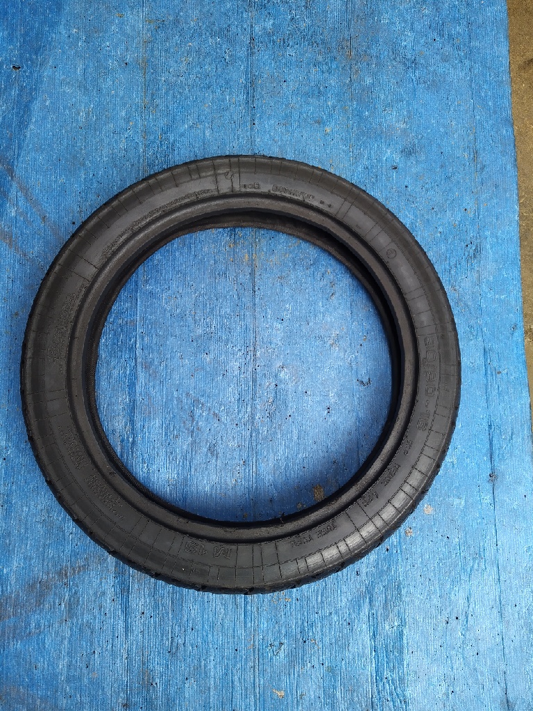 Jawa 250,350 kývačka,panelka pneu přední 3.25×16