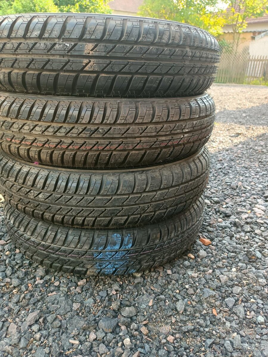 Prodám Barum 135/80 R13 70 T Letní