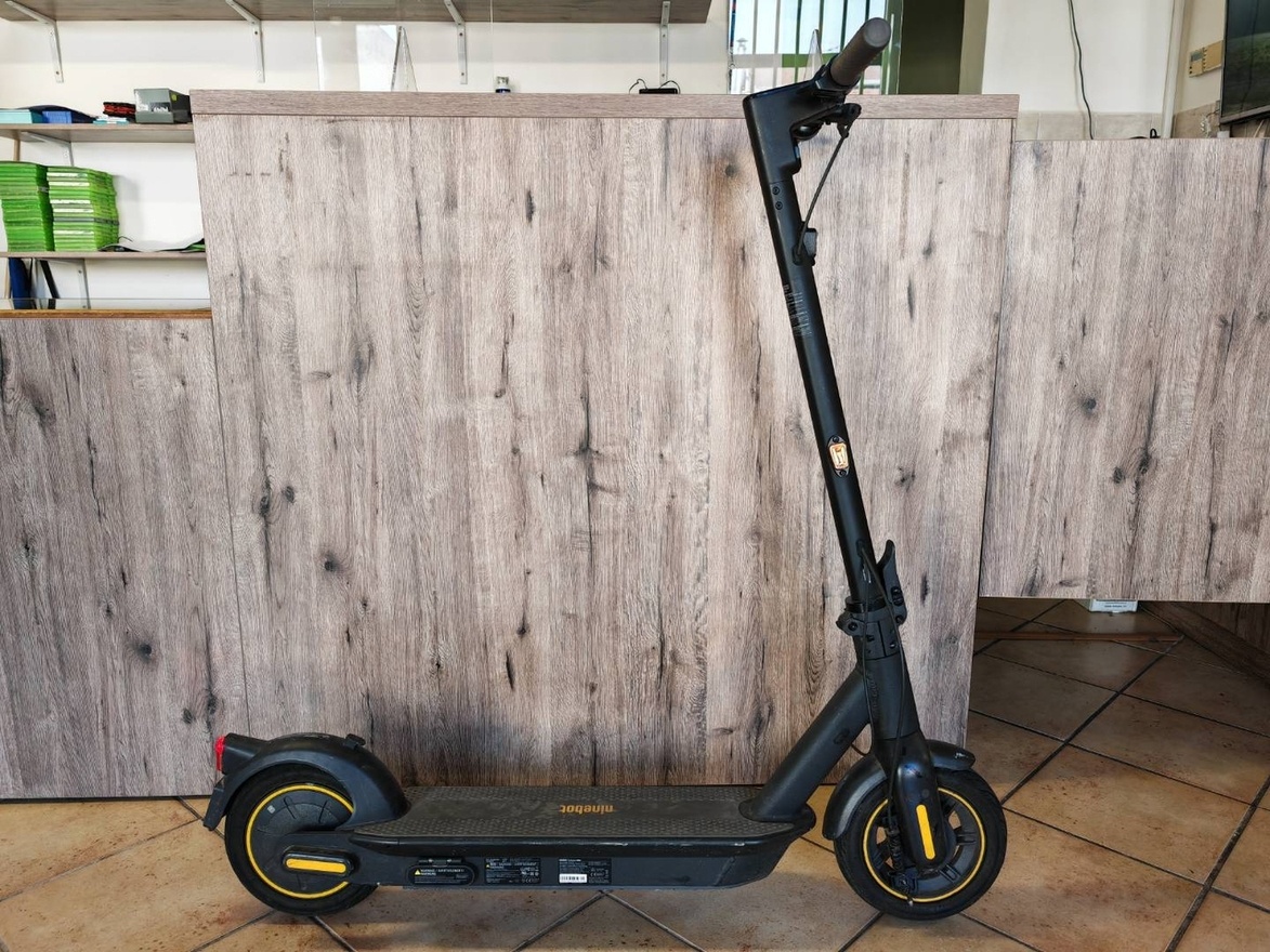 Koloběžka Ninebot MAX G30E II