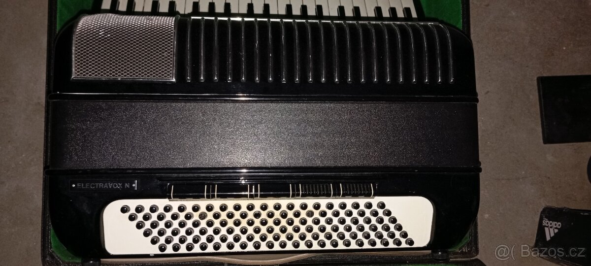 Harmonika elektronik