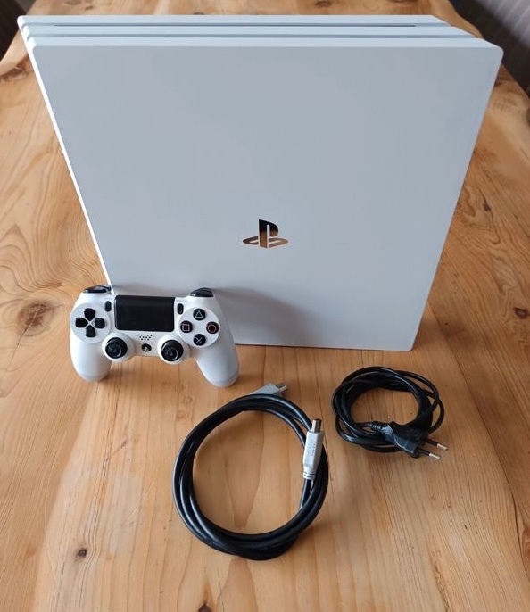 Play Station 4 PRO , PS4 PRO 1T