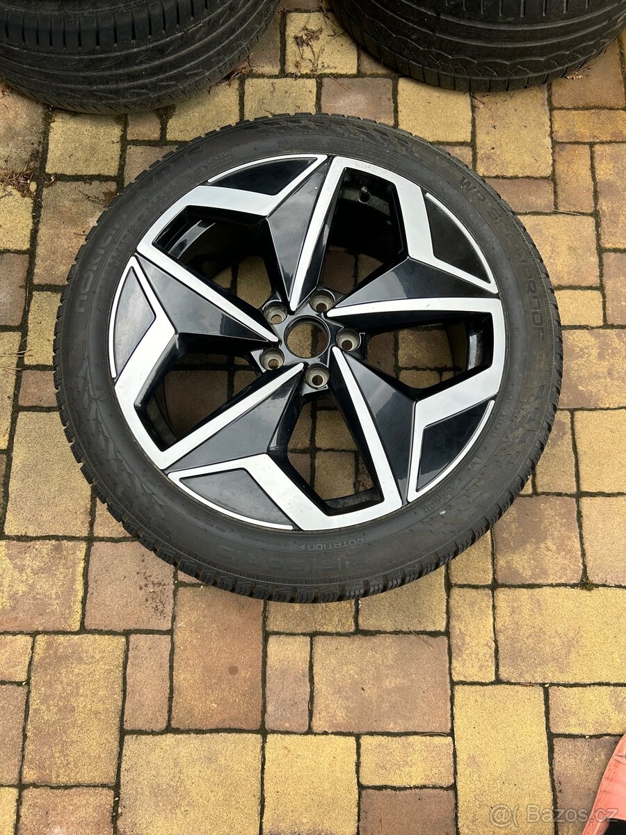 Kola Volkswagen ID3 Andoya R19 28000 Kč