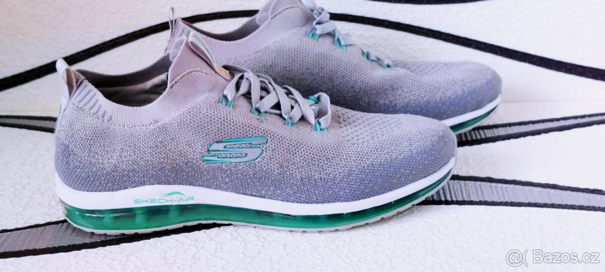 DÁMSKÉ BOTASKY S PAMĚŤ.STÉLKOU - SKECHERS - vel. 39