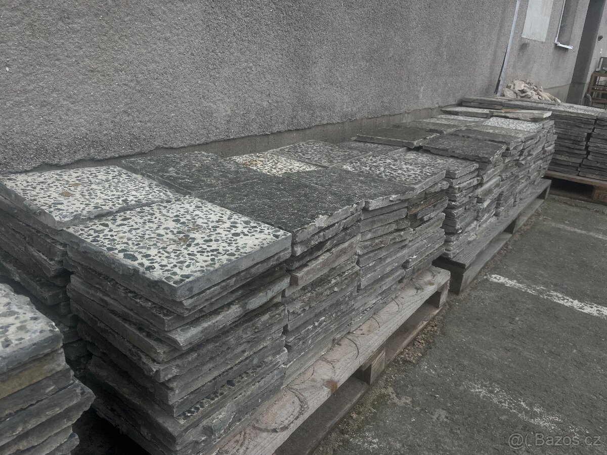 Teracová dlažba