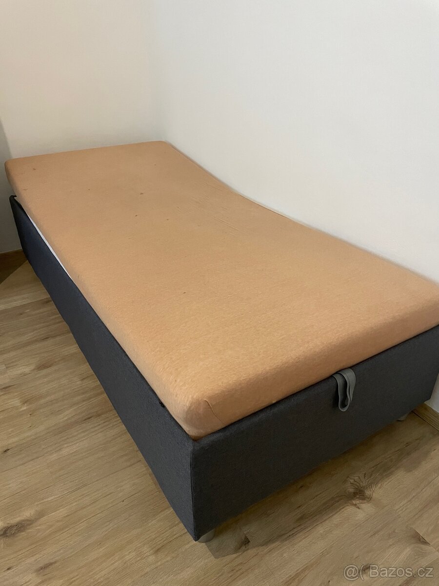 Prodám postel 200x90