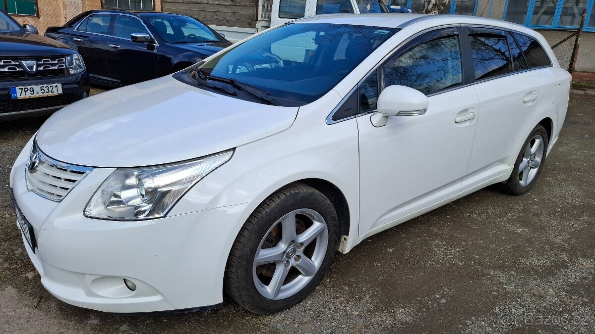 AVENSIS 2.2D, 150PS, R.2011, VÝBAVA, TAŽNÉ