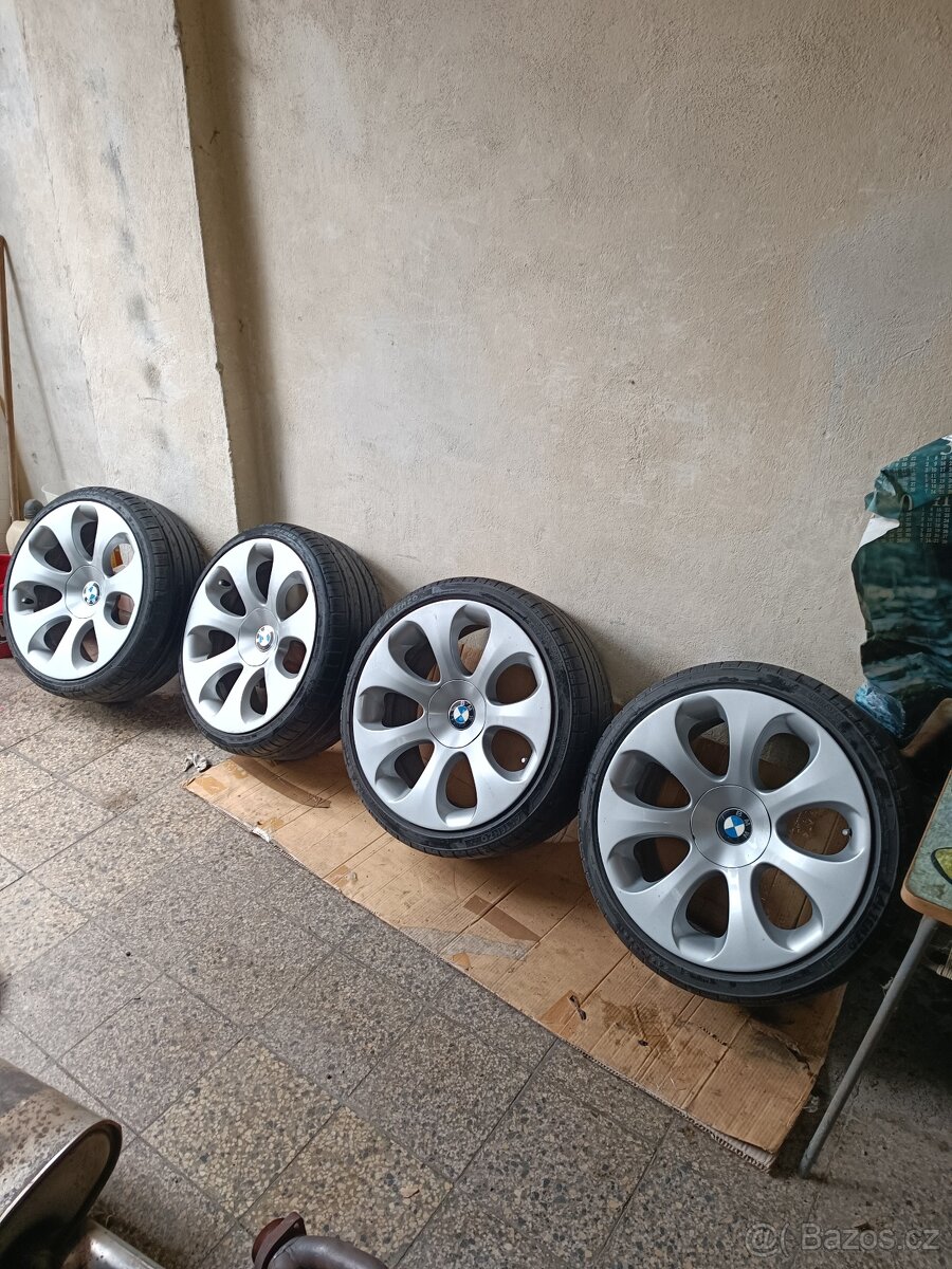 Originální BMW Alu R19 Styling 121 – dvourozměrné