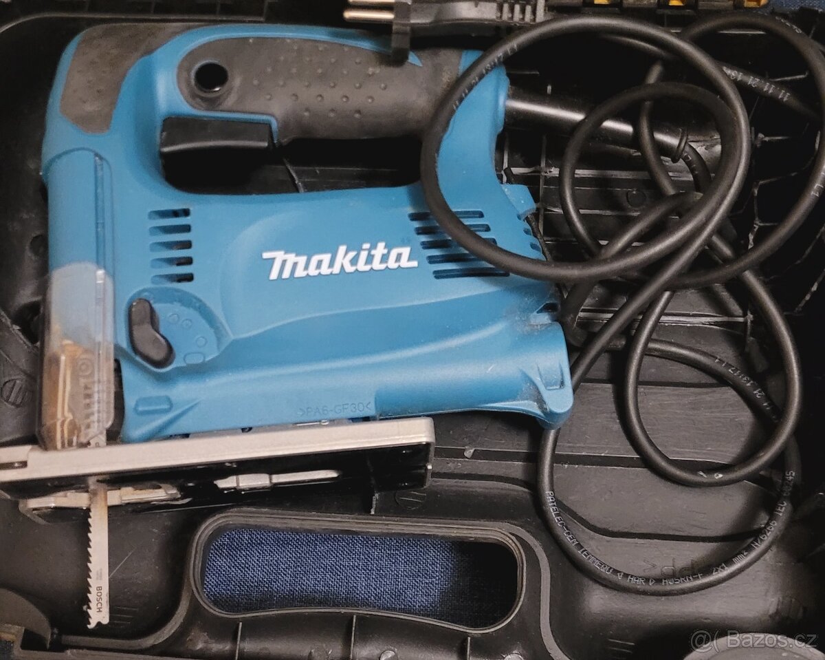 Makita přimočará pila