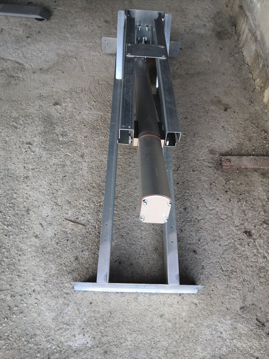 Prodám elektrický otevírač oken,světlíků a pod.