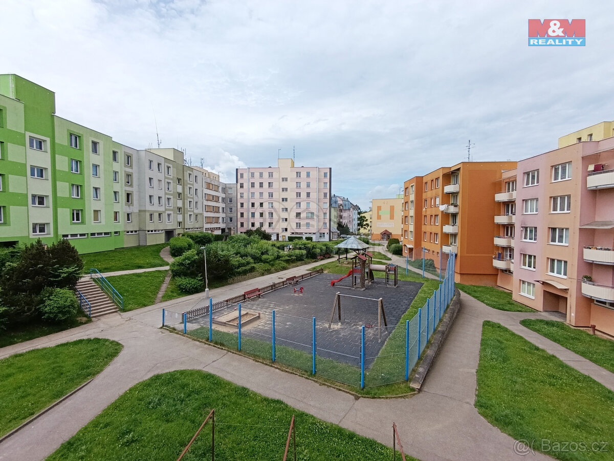 Pronájem bytu 3+1, 67 m², Jindřichův Hradec, ul. Kosmonautů