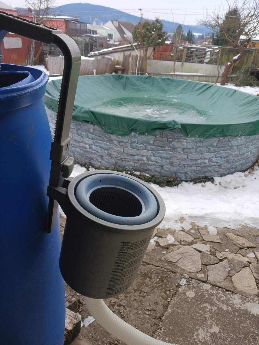 skimmer závěsný