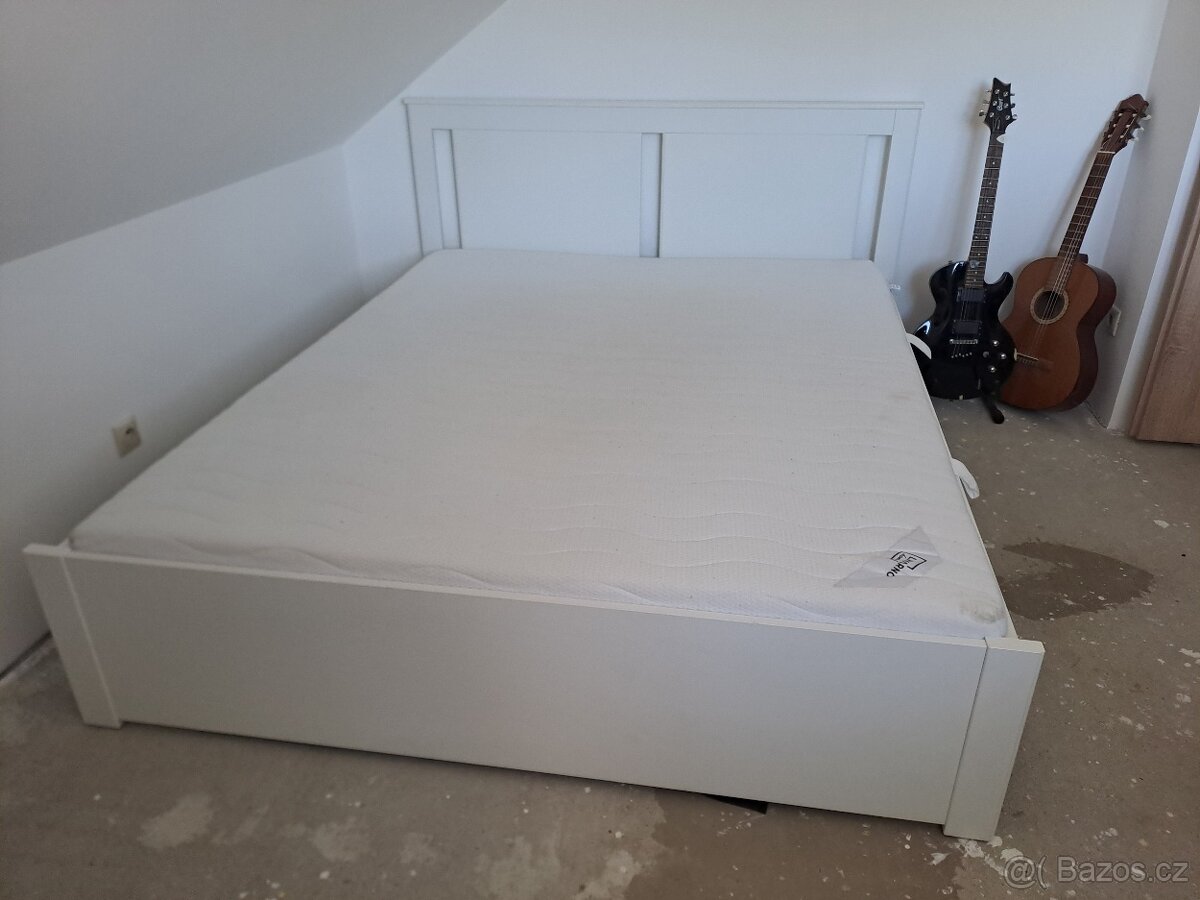 Postel s matrací a roštem Ikea SONGESAND