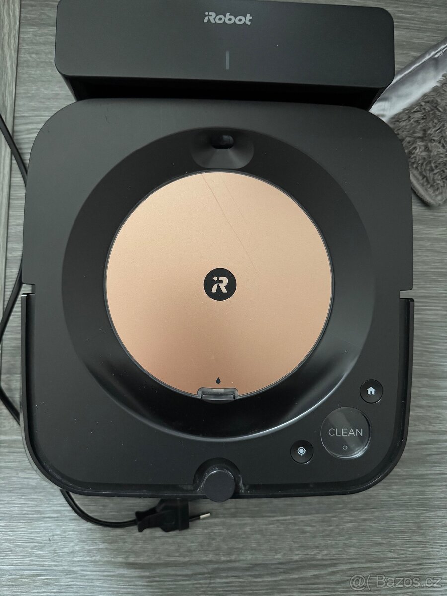Robotický mop iRobot Braava jet m6 černá