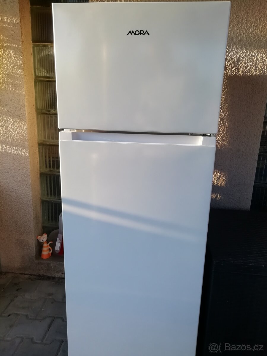 Lednice Mora CMH 2474 W