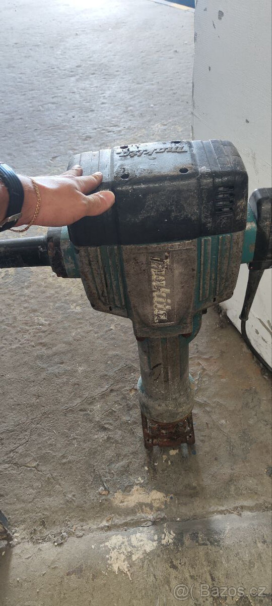 Prodám bourací kladivo Makita