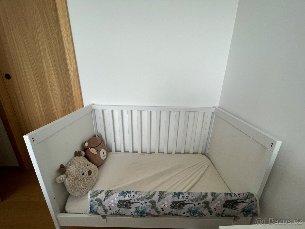 Postýlka Ikea Sundvik