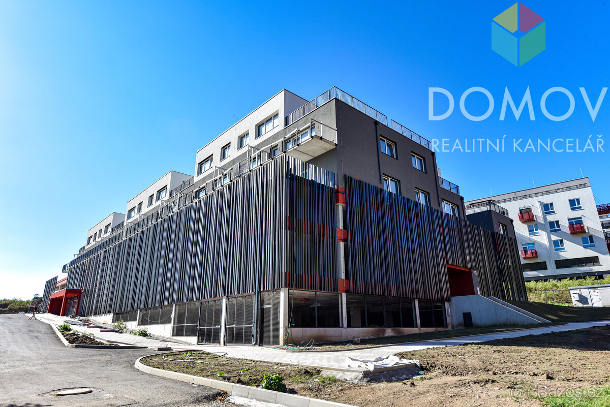 Jedinečný byt se zelenou zahradou, dvěma terasami, zděným sk