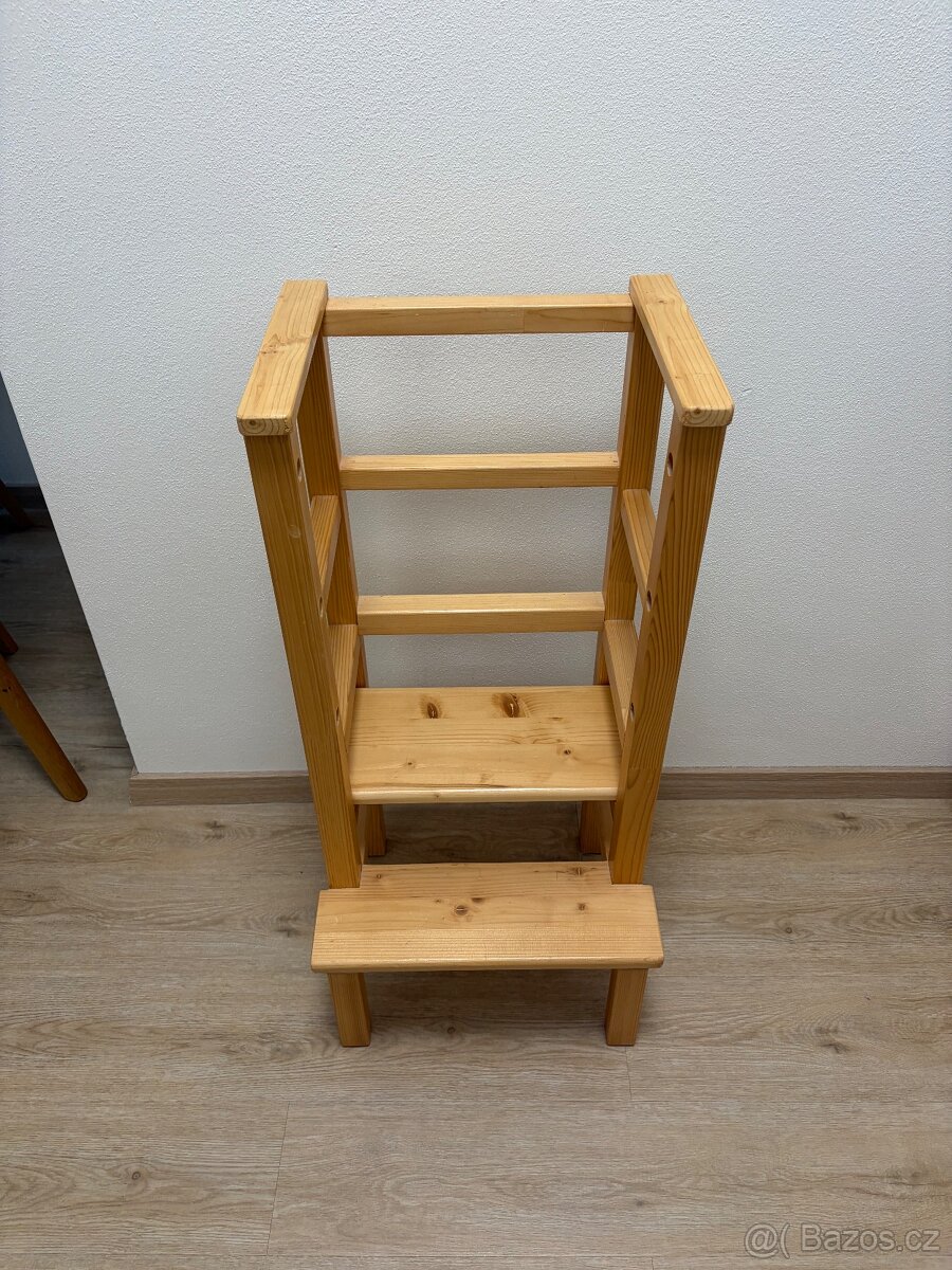 Učící rostoucí věž pro děti