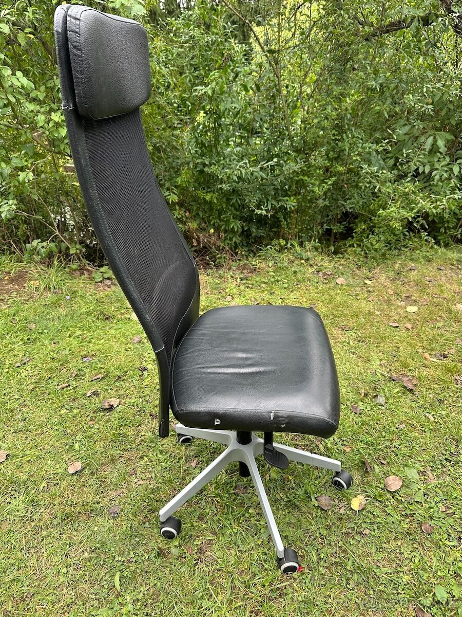 Kožená kancelářská židle IKEA Markus