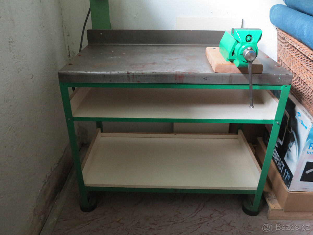 Dílenský hpbby ponk do domácí dílny ,nebo garáže se